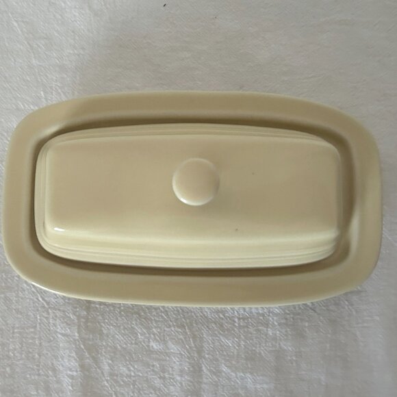 Yellow Fiesta Covered Butter Dish Ceramic Fiestaware Discontinued Color - Picture 5 of 5
